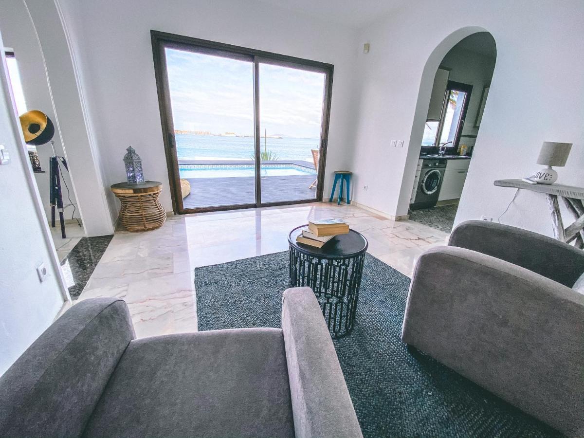 Villa Los Flamencos By Veaco- Beachfront & Pool Corralejo Exterior photo